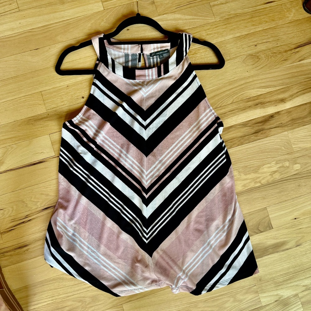 Adrianna Papell- Sleeveless Halter Neck Top